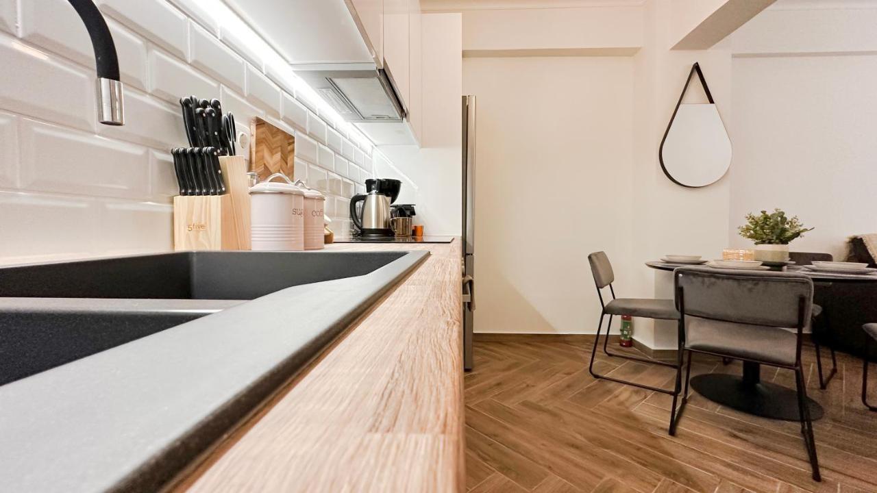 Valtetsiou Central 50Sqm Apt In Athens 아파트 외부 사진